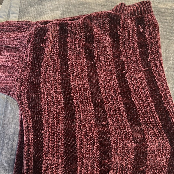 Plum Comfy Sweater - Picture 4 of 8